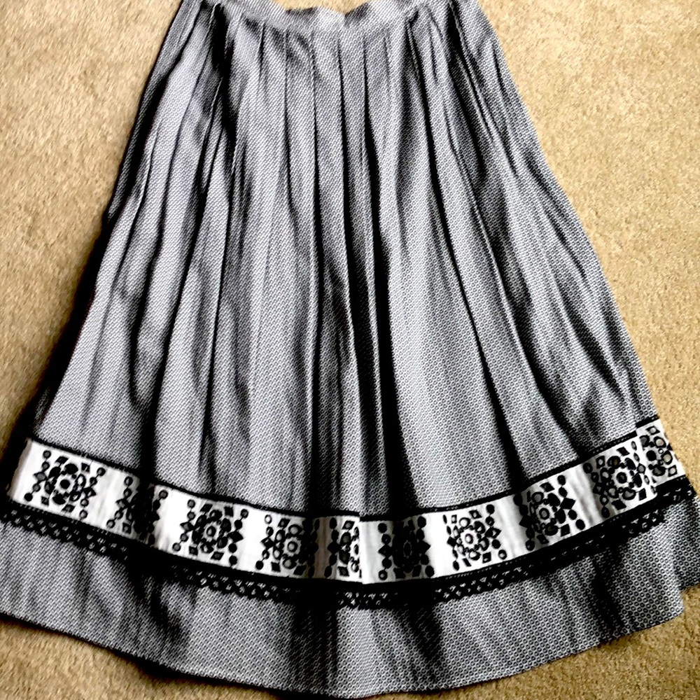 Maxi pleated cotton skirt